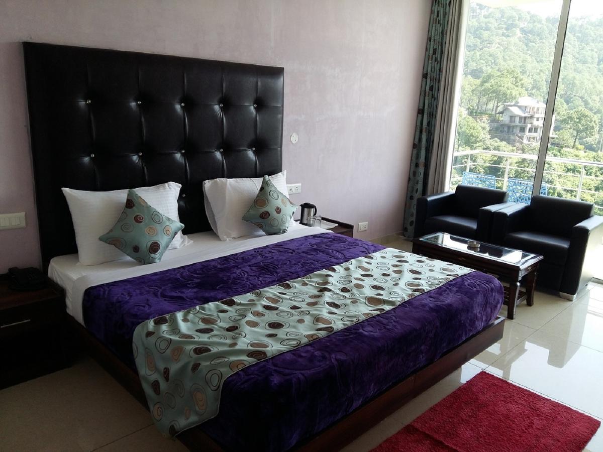 Kasauli Continental Resort Quarto foto